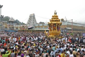 भारतकाे तिरुपति मन्दिरकाे सम्पत्ति : १० टन सुन, ५३ सय कराेड भारु बैंकमा